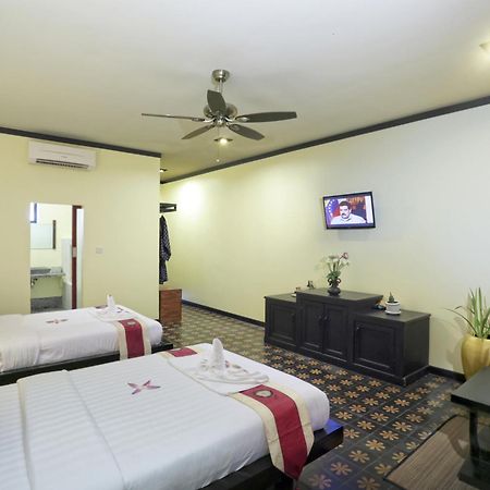 Residence Indochine Suite Сиемрип Номер фото
