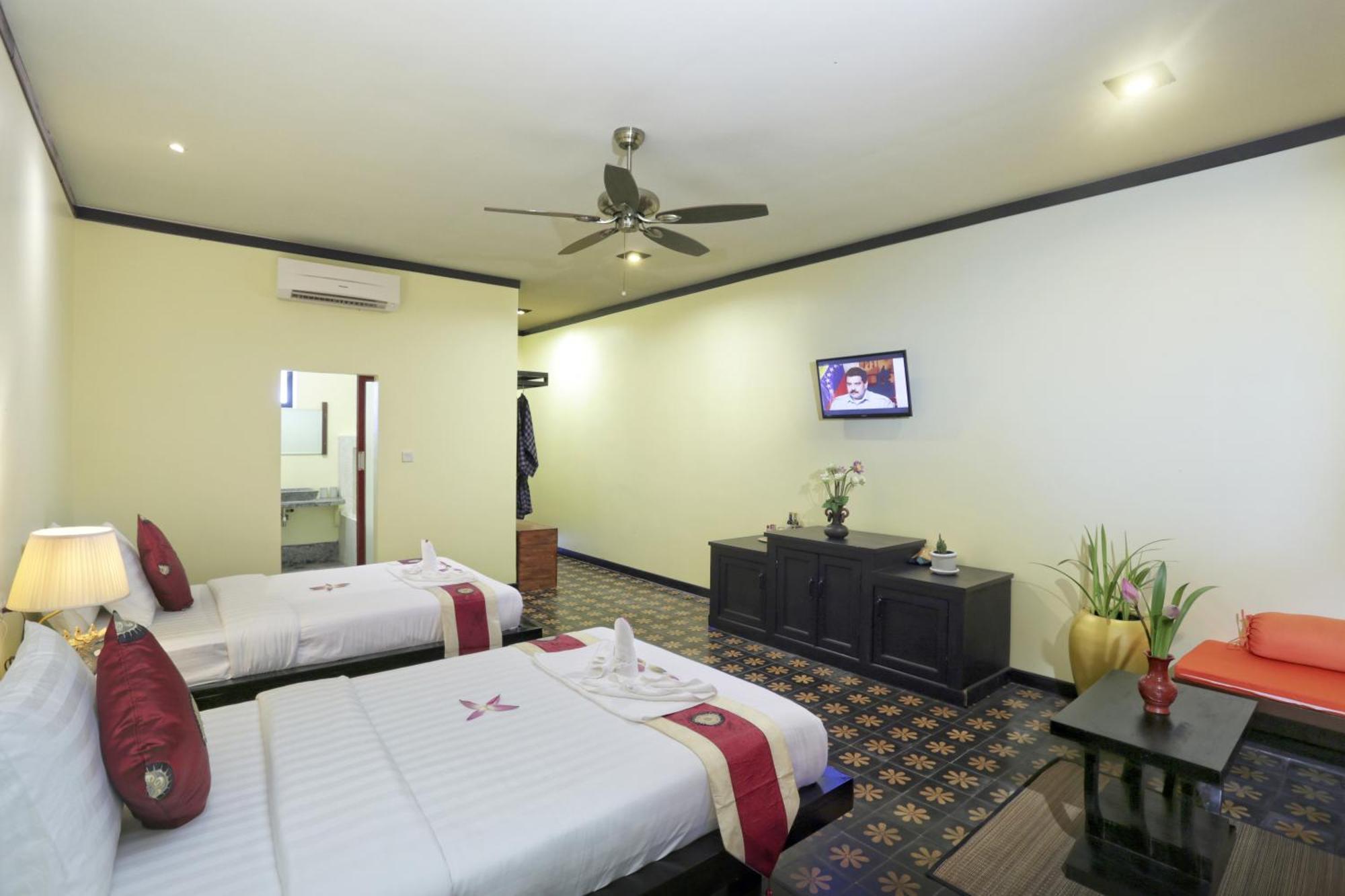 Residence Indochine Suite Сиемрип Номер фото