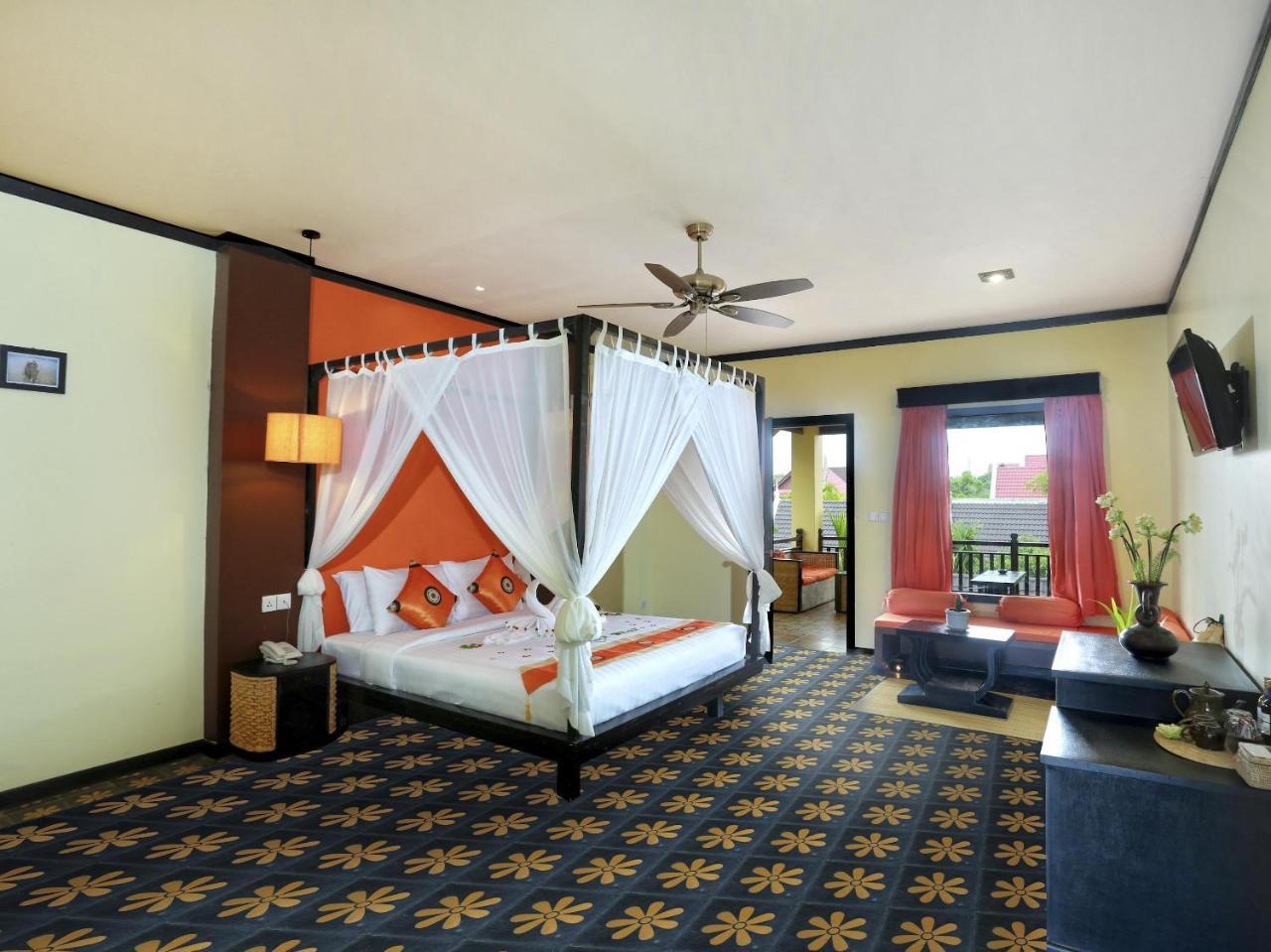 Residence Indochine Suite Сиемрип Экстерьер фото